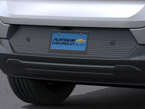 New 2026 Chevrolet Equinox EV LT image 14