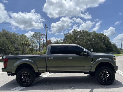 Used 2020 Ford F250 Platinum w/ FX4 Off-Road Package AWD/4WD image 5