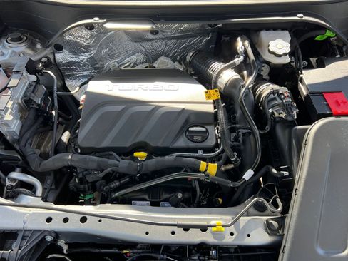 Used 2025 Chevrolet Trax LT image 25