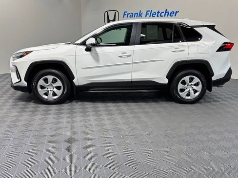 Used 2025 Toyota RAV4 LE AWD/4WD image 2