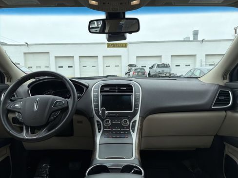 Used 2016 Lincoln MKX Reserve w/ Technology Package image 18