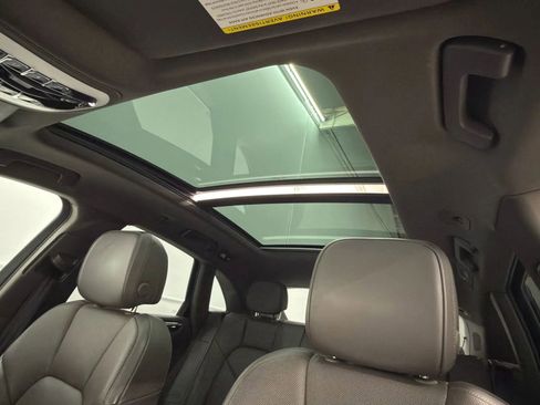 Used 2015 Porsche Macan S w/ Premium Package Plus image 13