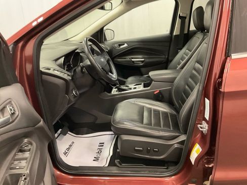 Used 2018 Ford Escape Titanium w/ Ford Safe & Smart Package image 7