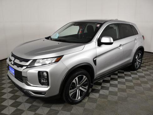 Used 2024 Mitsubishi Outlander Sport SE AWD/4WD image 8