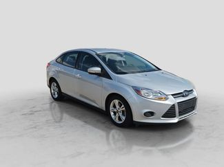 Used 2014 Ford Focus SE FWD video 2