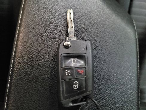 Used 2025 Volkswagen Jetta S FWD image 32