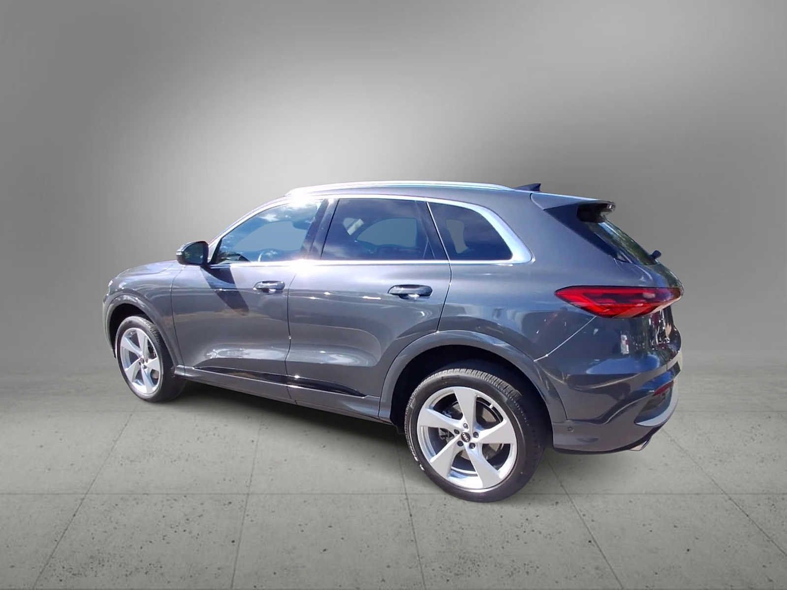 Certified 2025 Audi Q5 Premium w/ Premium Plus AWD/4WD image 6