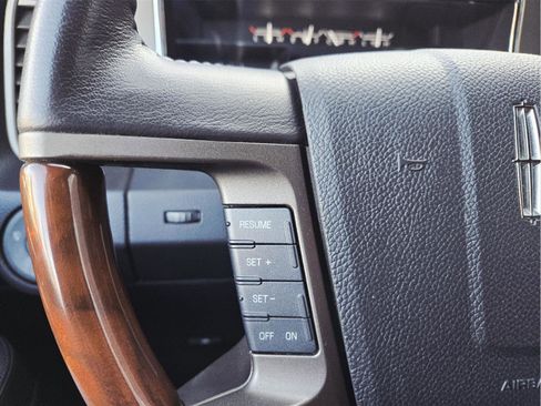 Used 2012 Lincoln Navigator 4WD image 48