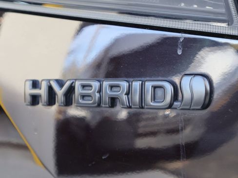 Used 2021 Toyota Highlander Limited image 18