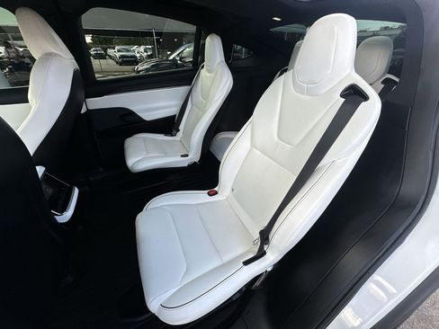 Used 2022 Tesla Model X Plaid image 26