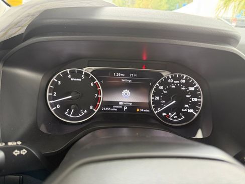 Used 2025 Nissan Rogue SV image 42