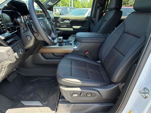 New 2026 Chevrolet Silverado 1500 High Country AWD/4WD image 14