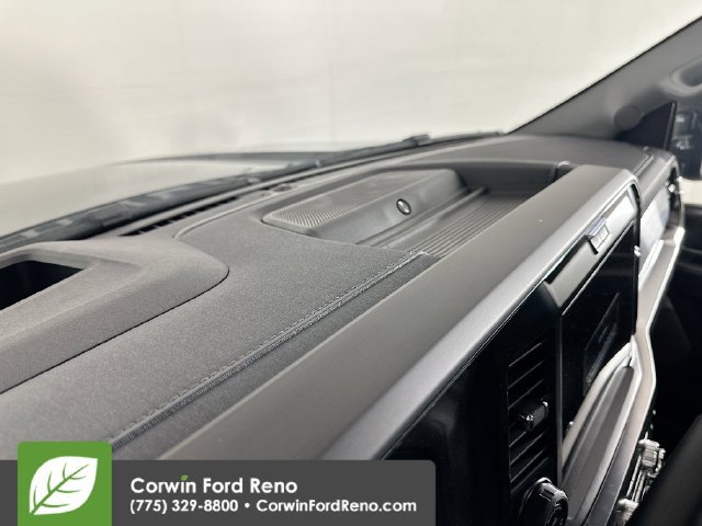 New 2026 Ford F350 Lariat w/ Black Appearance Package AWD/4WD image 9