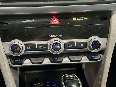 Used 2020 Hyundai Elantra Value Edition image 15