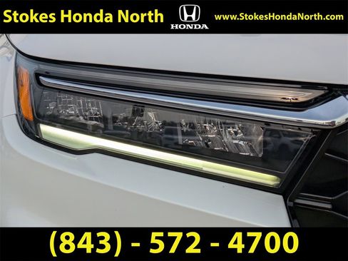 Used 2023 Honda Pilot Touring image 10