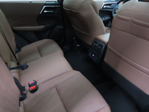 New 2025 Mitsubishi Outlander SEL image 23