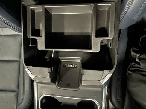 Used 2025 Chevrolet Silverado 3500 High Country w/ High Country Premium Package image 39