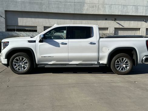 Used 2022 GMC Sierra 1500 Denali AWD/4WD image 6