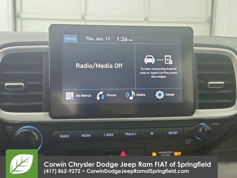 Used 2025 Hyundai Venue SEL FWD image 23