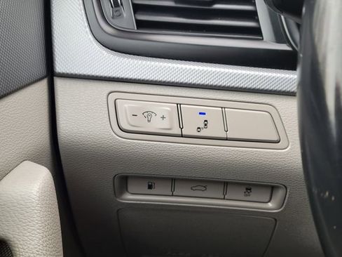 Used 2019 Hyundai Sonata SEL image 12