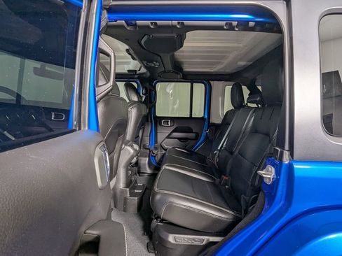 Used 2022 Jeep Wrangler Unlimited Sahara image 26