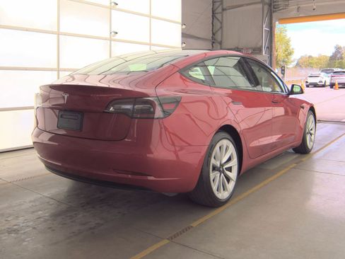 Used 2022 Tesla Model 3 Standard Range RWD image 6