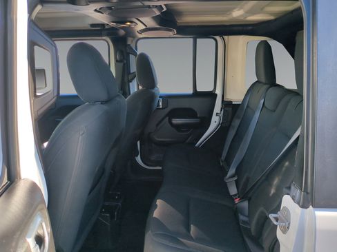 Used 2019 Jeep Wrangler Unlimited Sport S image 13