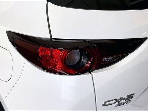 Used 2017 MAZDA CX-5 Touring w/ Preferred Equipment Package AWD/4WD image 39