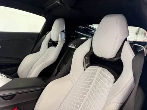 Used 2023 Chevrolet Corvette Stingray Preferred Cpe w/ Battery Protection Package image 17