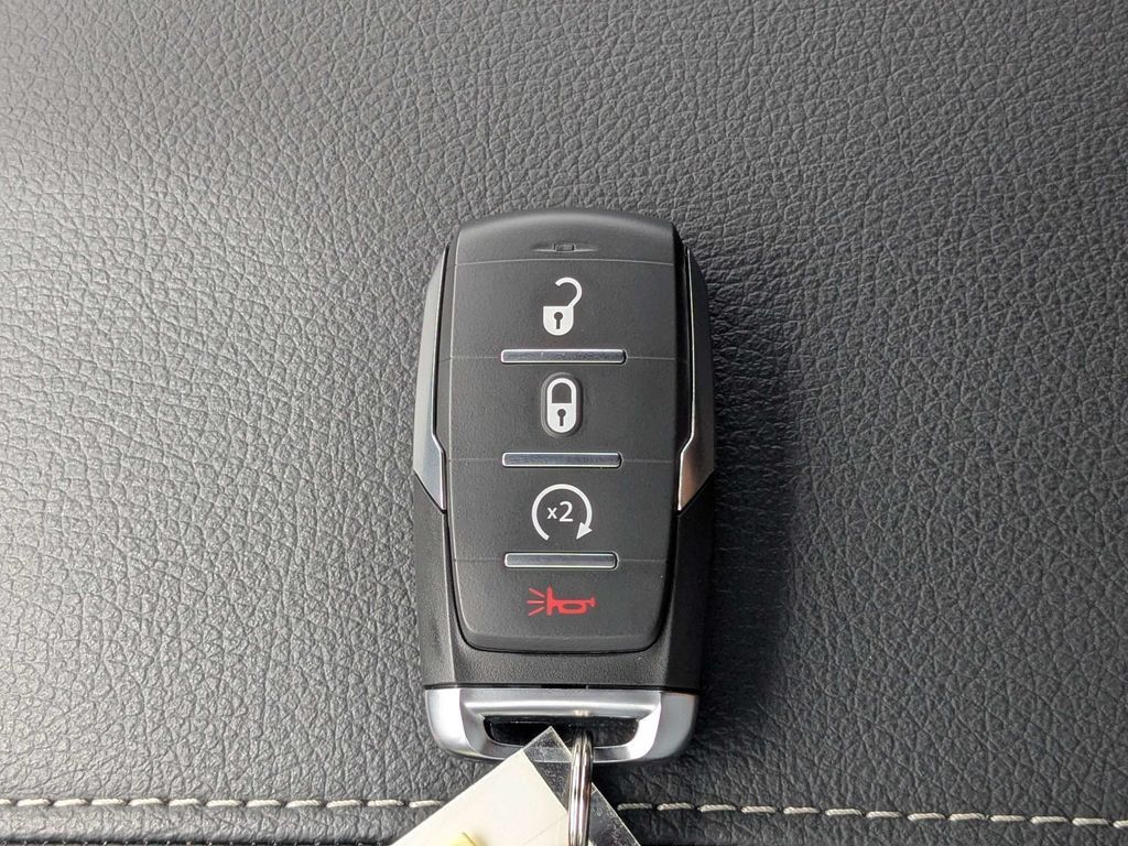 New 2026 RAM 1500 Big Horn AWD/4WD image 30