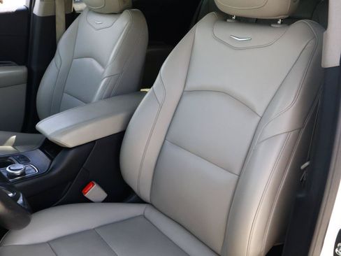 Used 2020 Cadillac XT4 Luxury FWD image 18
