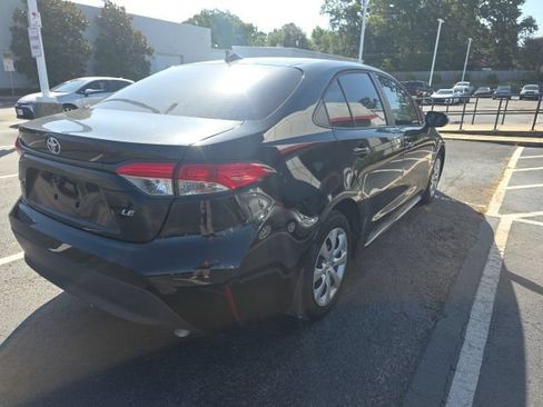Used 2023 Toyota Corolla SE w/ SE Premium Package FWD image 4