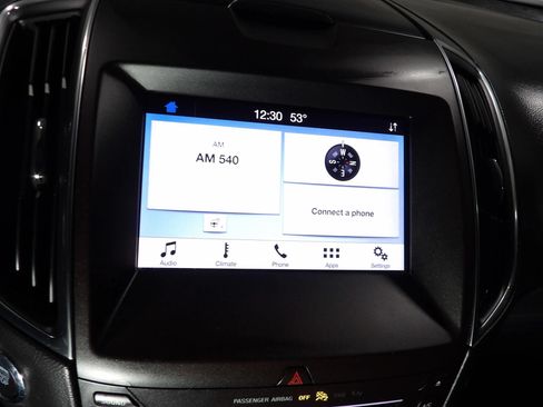Used 2019 Ford Edge Titanium w/ Cold Weather Package AWD/4WD image 16
