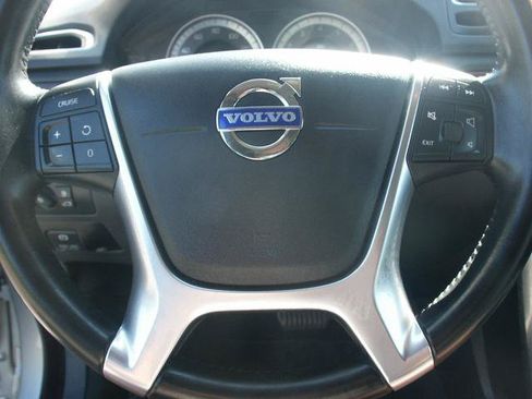 Used 2013 Volvo XC70 3.2 Premier Plus AWD/4WD image 9