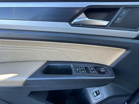 Used 2023 Volkswagen Atlas Cross Sport SEL R-Line image 11