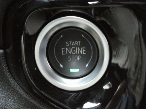 New 2025 GMC Sierra 2500 SLE w/ SLE Value Package; image 10