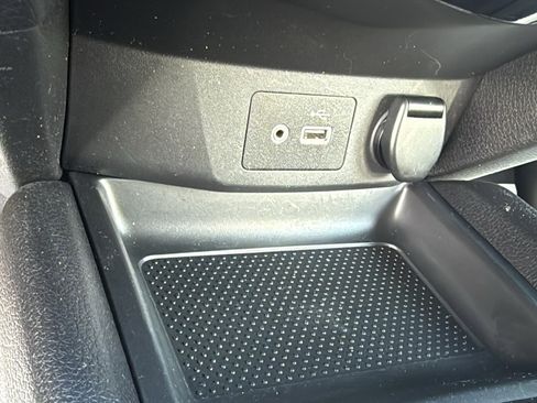 Certified 2021 Nissan Rogue Sport SV image 16