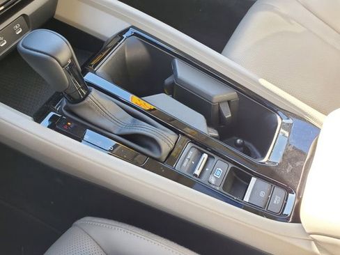 Used 2024 Honda Accord EX-L image 33