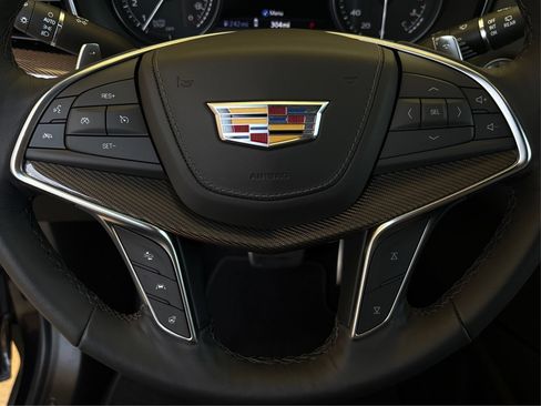 New 2024 Cadillac XT5 Sportv w/ Platinum Package AWD/4WD image 19