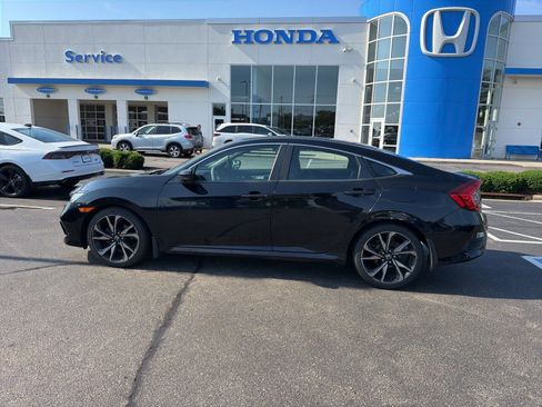 Used 2019 Honda Civic Sport image 14