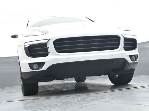 Used 2017 Porsche Cayenne Platinum Edition AWD/4WD image 35