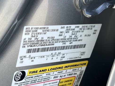 Used 2022 Ford Expedition Max XLT image 32