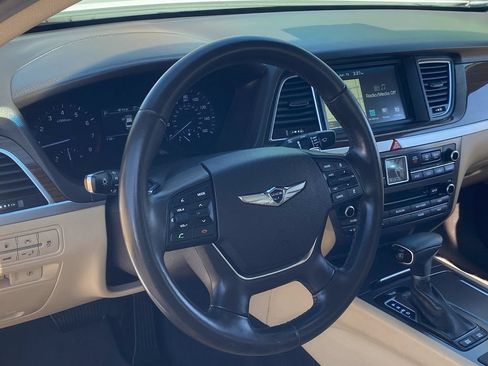Used 2018 Genesis G80 3.8 RWD image 23
