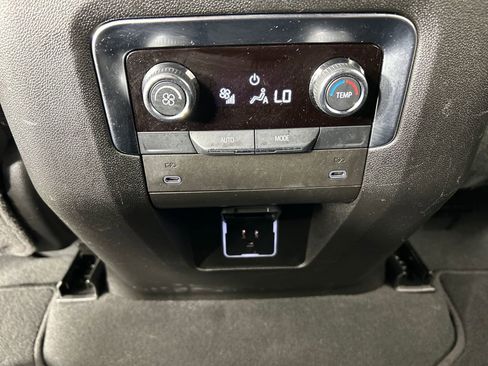 Used 2025 Chevrolet Tahoe LT image 19