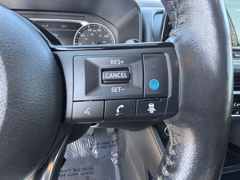 Used 2023 Nissan Rogue SL w/ SL Premium Package FWD image 26