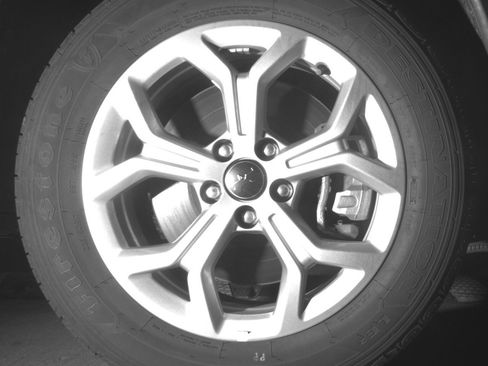 Used 2025 Jeep Compass Latitude AWD/4WD image 13