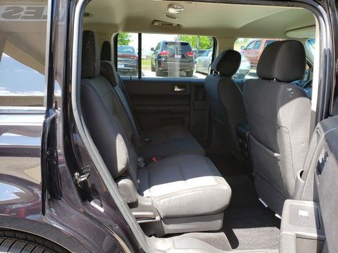 Used 2019 Ford Flex SE FWD image 16