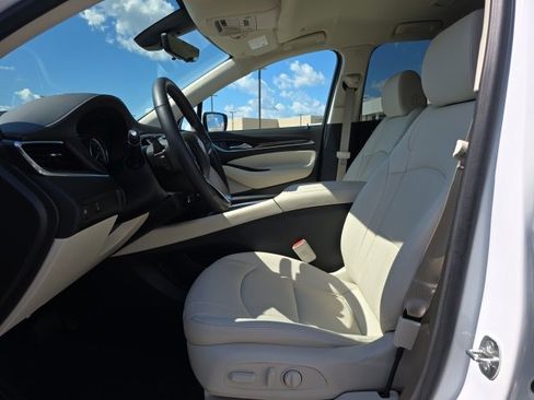 Used 2024 Buick Enclave Essence w/ Technology Package image 11