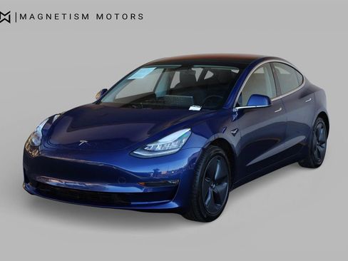 Used 2018 Tesla Model 3 Mid Range image 4
