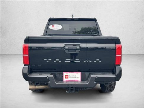 Certified 2025 Toyota Tacoma TRD Off-Road image 6